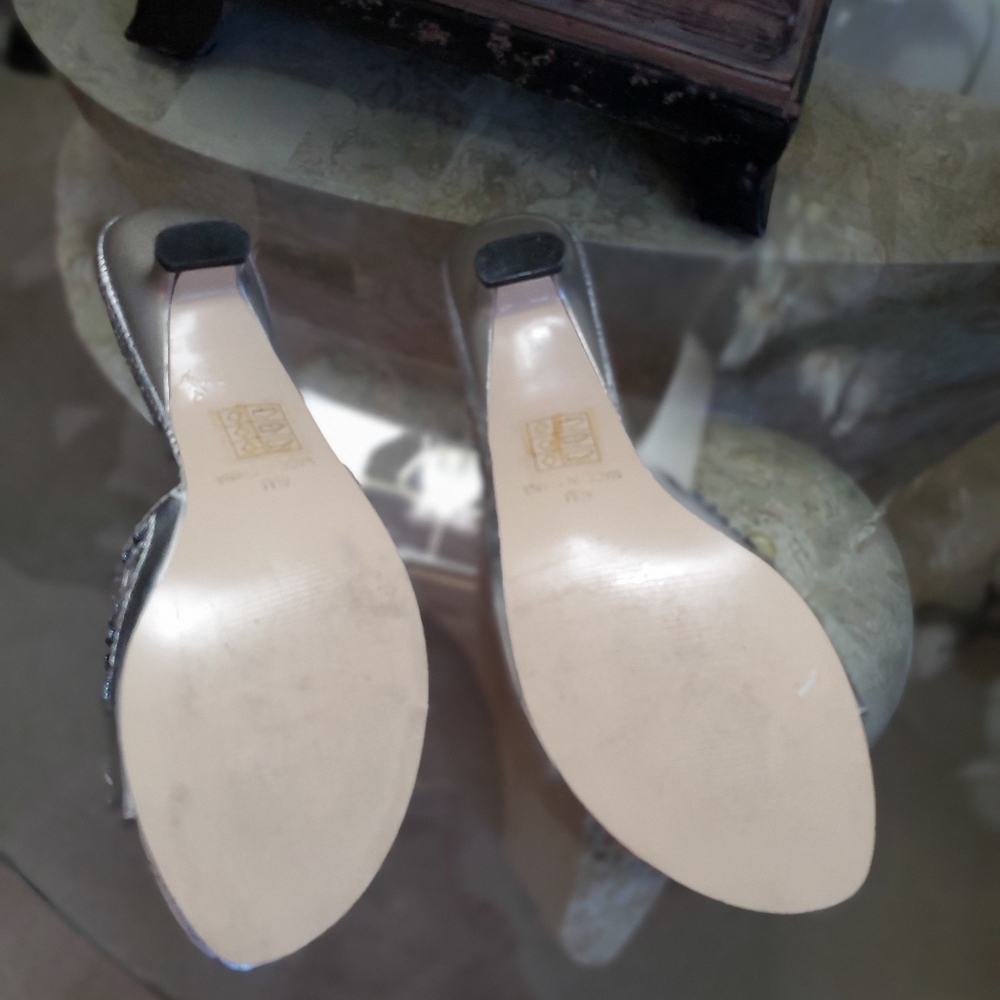 LIKE NEW Pierre Dumas Embellished Sandal - Picture 6 of 6